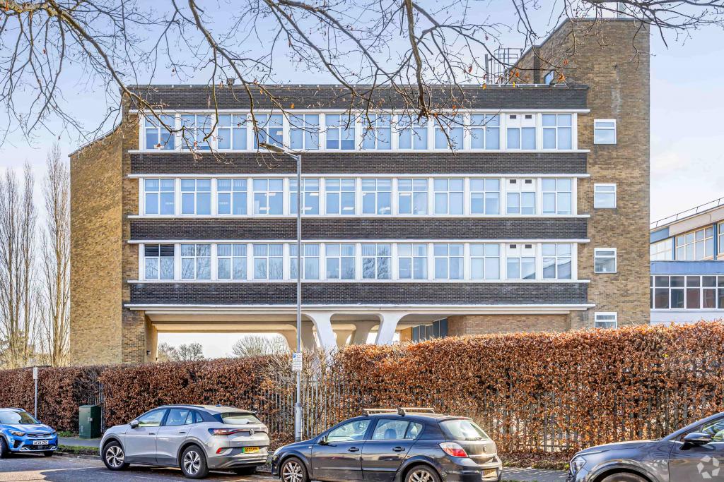 Gunnels Wood Rd – Centric, Manufacturing Unit, Stevenage, Hertfordshire