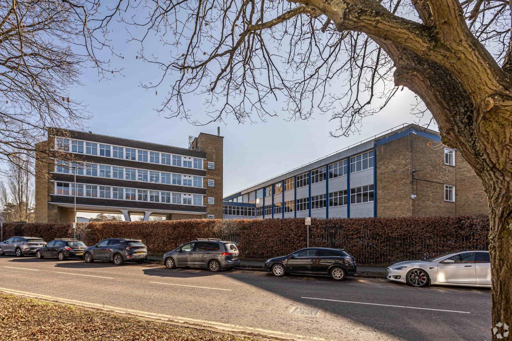 Gunnels Wood Rd – Centric, Manufacturing Unit, Stevenage, Hertfordshire