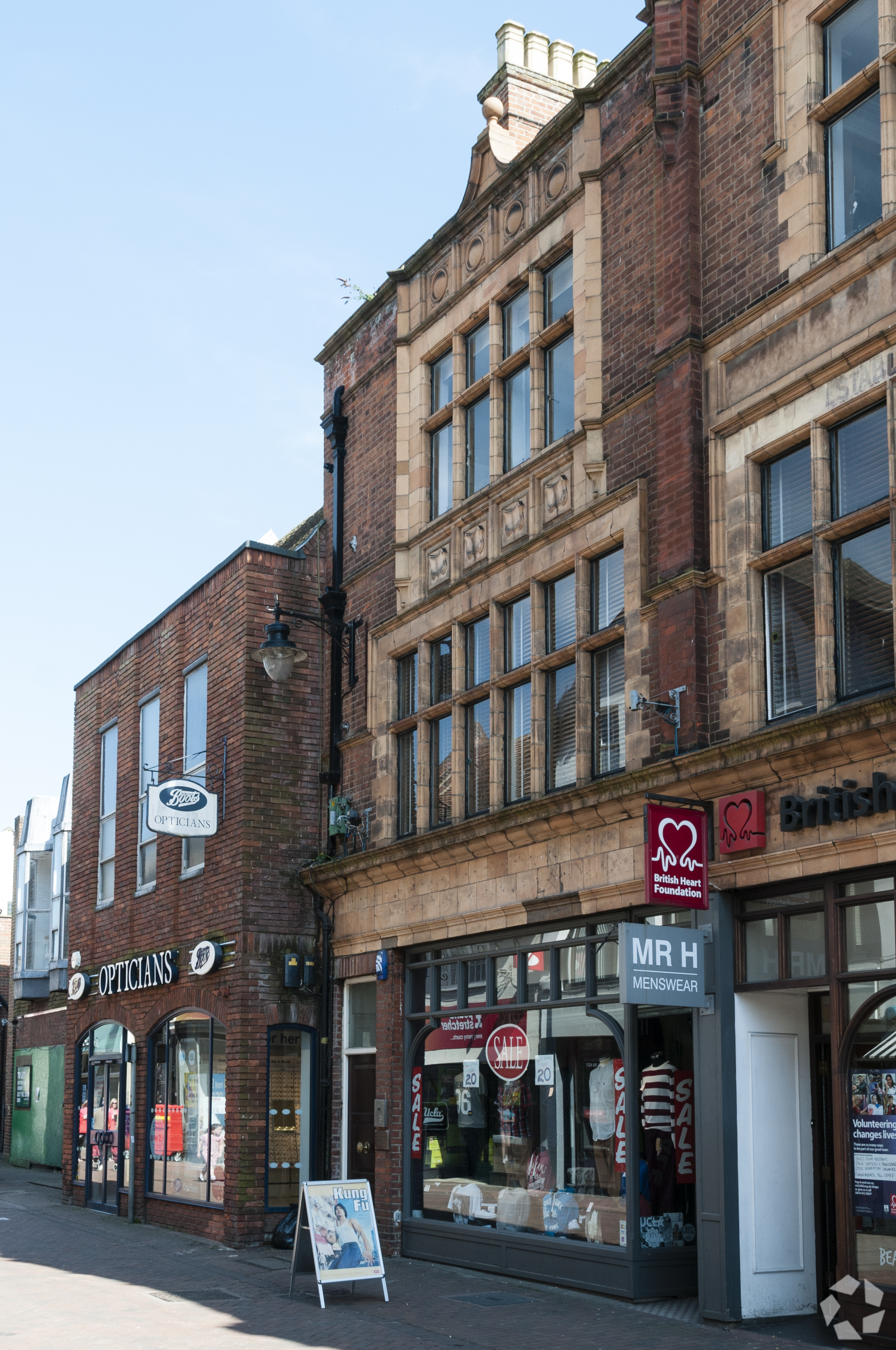 27–29 Maidenhead St, Shopfront Retail, Hertford, Hertfordshire SG14 1DW, United Kingdom
