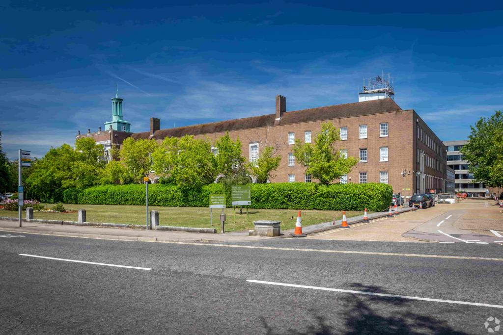 County Hall, Pegs Ln, Office, Hertford, Hertfordshire SG13 8DN, United Kingdom