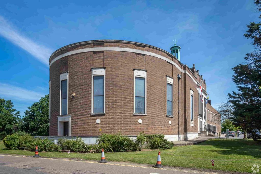 County Hall, Pegs Ln, Office, Hertford, Hertfordshire SG13 8DN, United Kingdom