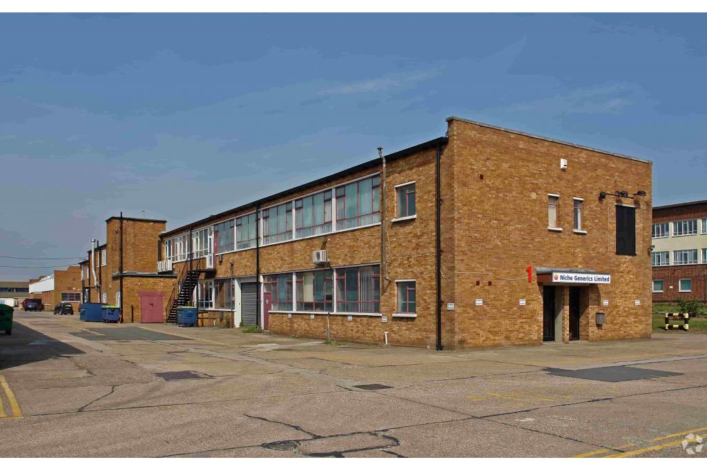 Wilbury Way – Bracey House, Cam Centre, Office Unit, Hitchin, Hertfordshire SG4 0TW, United Kingdom