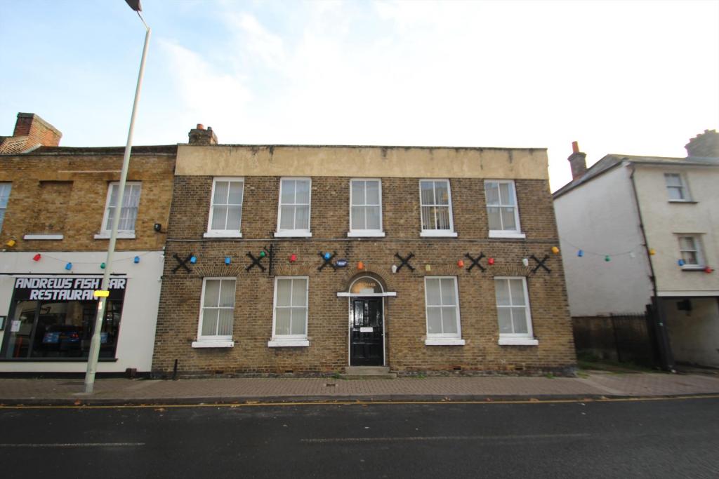 Pelmark House – 11 Amwell End, Office, Ware, Hertfordshire SG12 9HP, United Kingdom