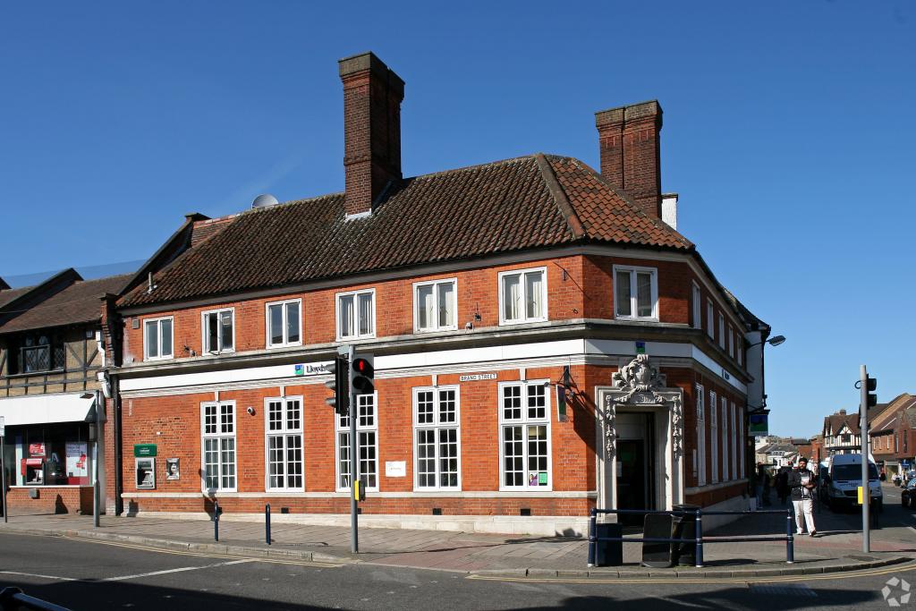 1-2 Bancroft – Shopfront Retail, Hitchin, Hertfordshire SG5 1JQ, United Kingdom
