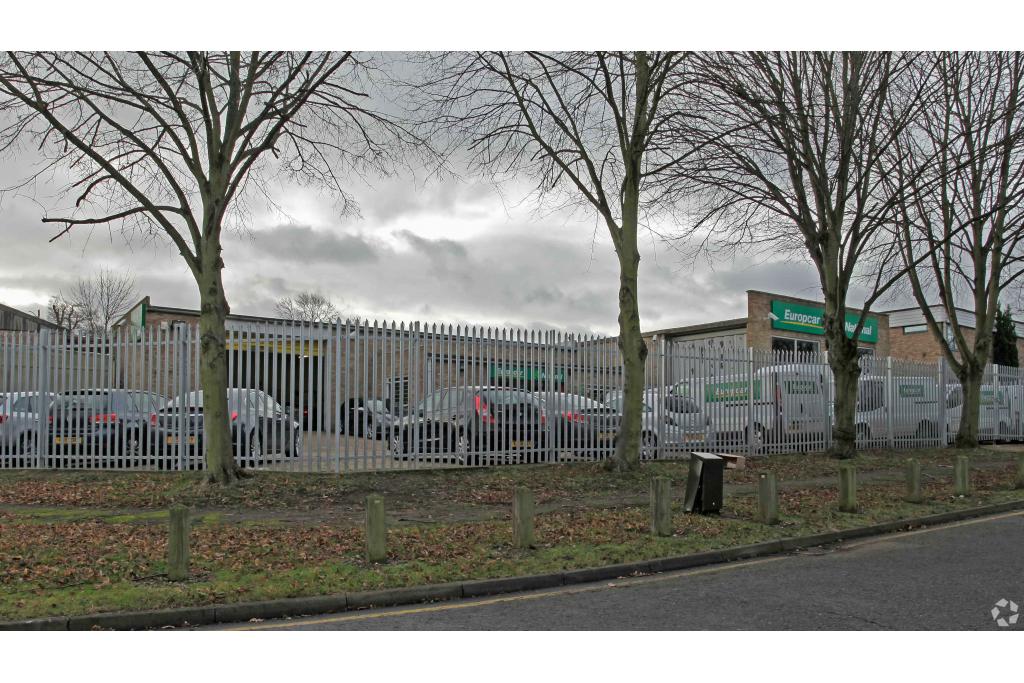 39 Crompton Road – Europcar International, Service Unit, Stevenage, Hertfordshire
