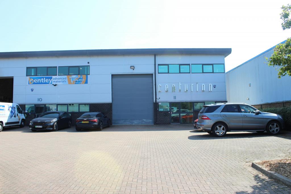 Fountain Drive, Warehouse Unit, Hertford, Hertfordshire SG13 7UB, United Kingdom
