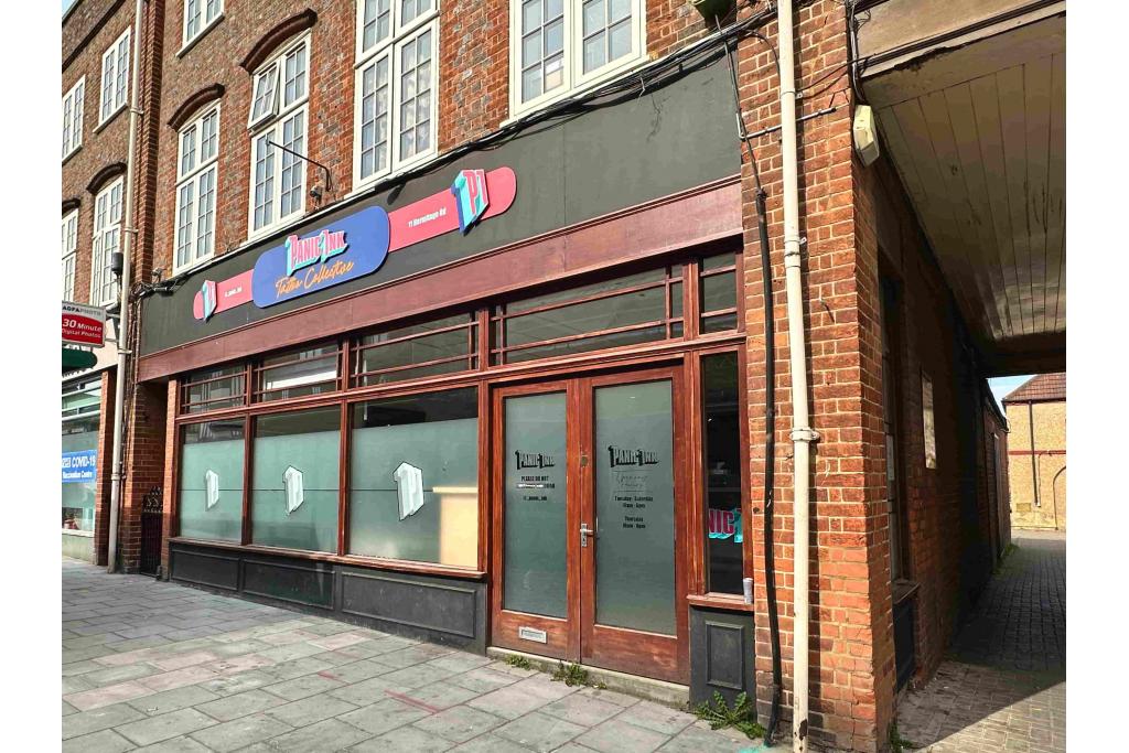 11 Hermitage Road - Shopfront Retail, Hitchin, Hertfordshire SG5 1BS