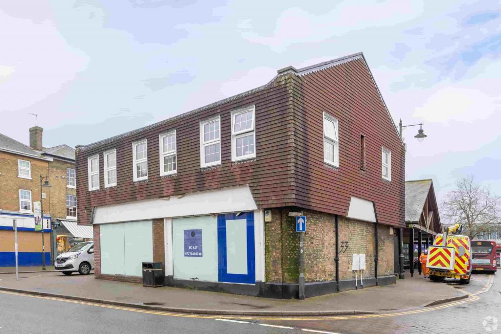 20 High Street - Shopfront Retail, Biggleswade, Bedfordshire SG18 0JE, United Kingdom