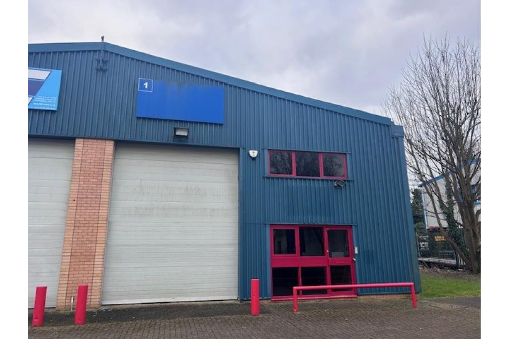 Icknield Way - Ascot Industrial Estate - Warehouse Unit, Letchworth Garden City, Hertfordshire