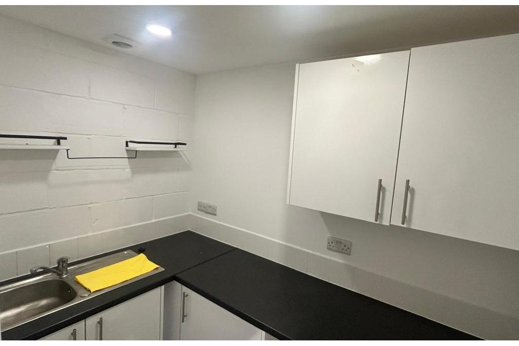 25 Knowl Piece - Office Space for Lease, Hitchin, Hertfordshire SG4 0TY