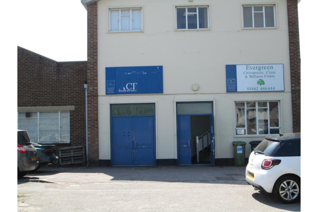 8 Lacre Way - Industrial Service Unit for Lease, Letchworth Garden City, Hertfordshire