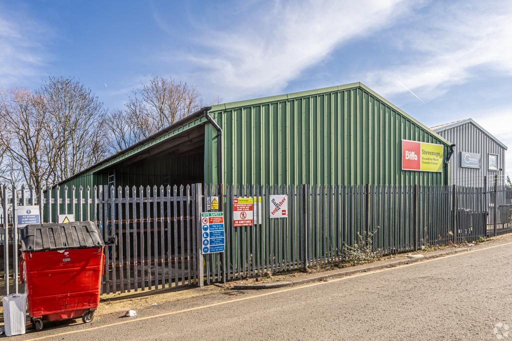 Leyden Road - Waste Management Warehouse, Stevenage, Hertfordshire SG1 2BP