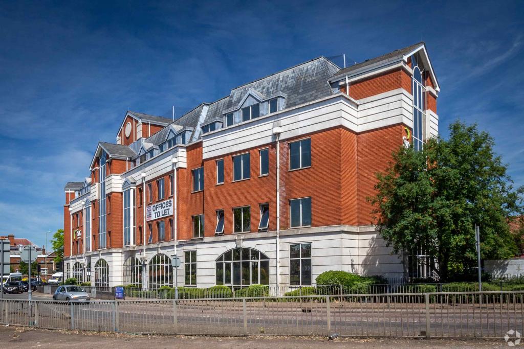 Stag House - Office Space for Rent, Hertford, Hertfordshire SG13 7LA