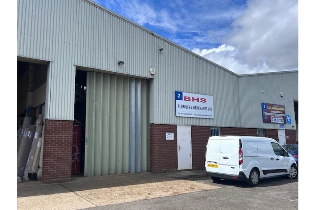 Such Close - Industrial Service Unit, Letchworth Garden City, Hertfordshire SG6 1JF