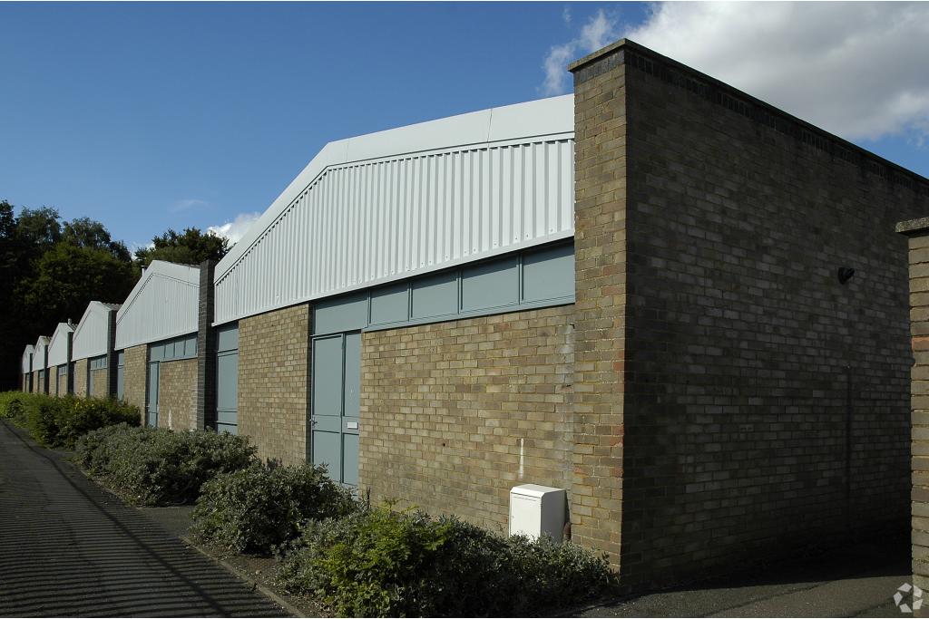 7-12 Wedgwood Gate - Industrial Service Warehouse, Stevenage, Hertfordshire