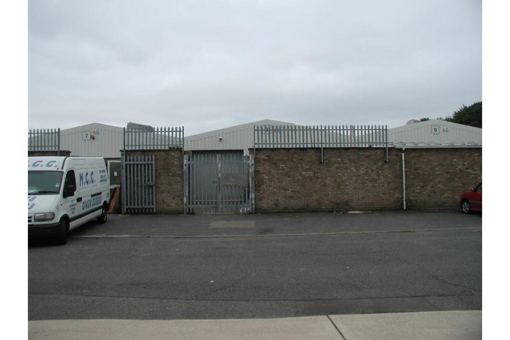7-12 Wedgwood Gate - Industrial Service Warehouse, Stevenage, Hertfordshire