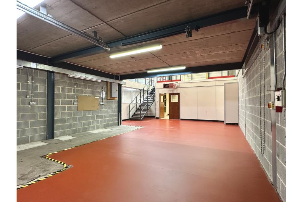 67 Wilbury Way - Warehouse, Hitchin, Hertfordshire SG4 0TY