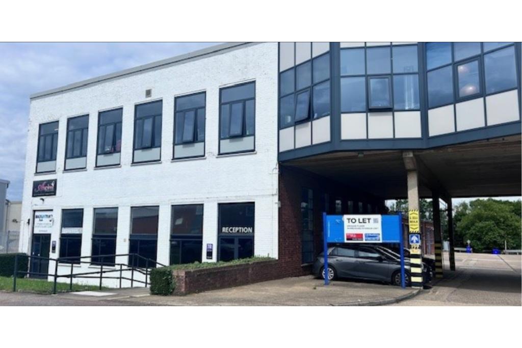 72 Wilbury Way - Warehouse, Hitchin, Hertfordshire SG5 0TP