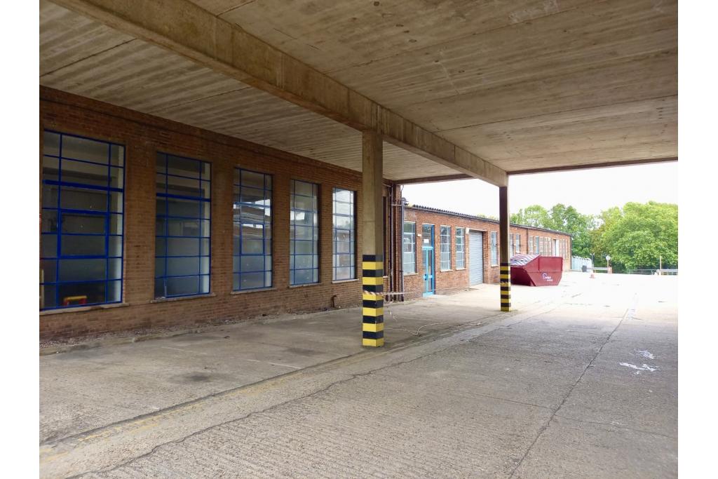 72 Wilbury Way - Warehouse, Hitchin, Hertfordshire SG5 0TP