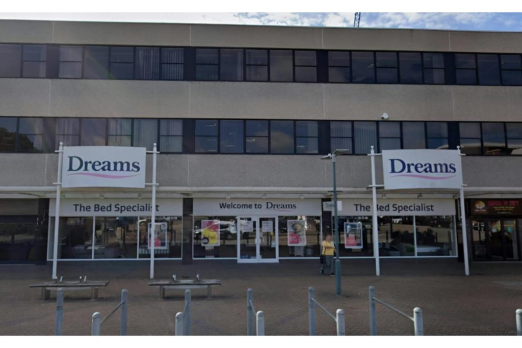The Forum Centre - Retail Shopping Park Space for Rent, Stevenage, Hertfordshire SG1 1ES