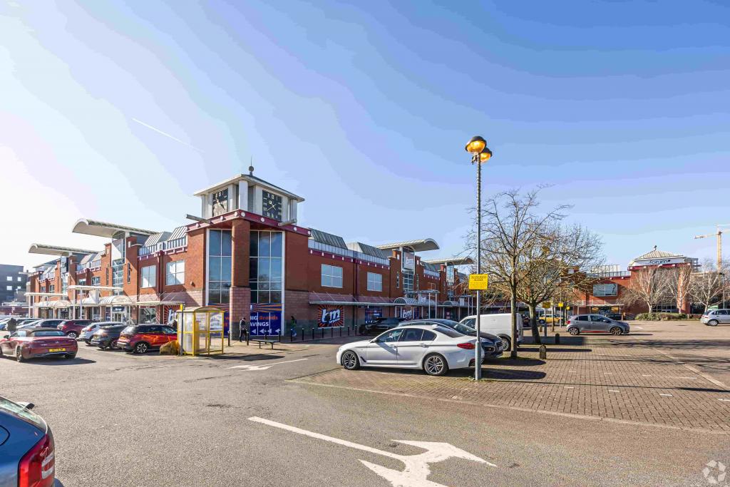 The Forum Centre - Retail Shopping Park Space for Rent, Stevenage, Hertfordshire SG1 1ES