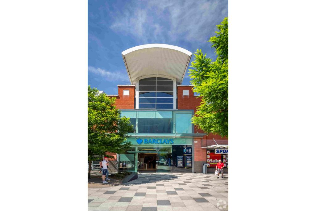 The Forum Centre - Retail Shopping Park Space for Rent, Stevenage, Hertfordshire SG1 1ES