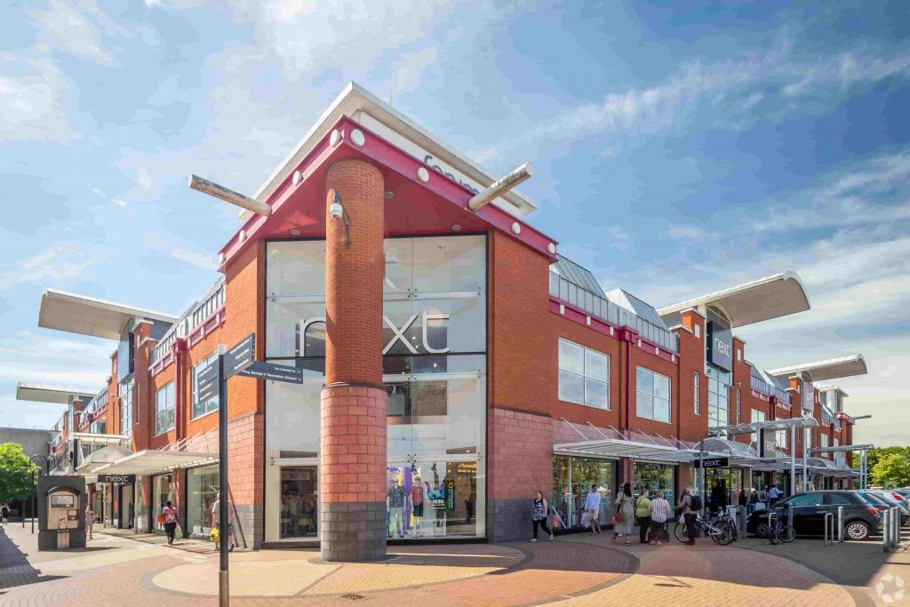 The Forum Centre - Retail Shopping Park Space for Rent, Stevenage, Hertfordshire SG1 1ES