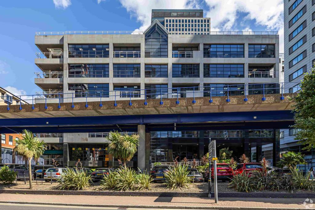 Beaufort Court - Office Unit for Rent, Canary Wharf, London E14 9XL