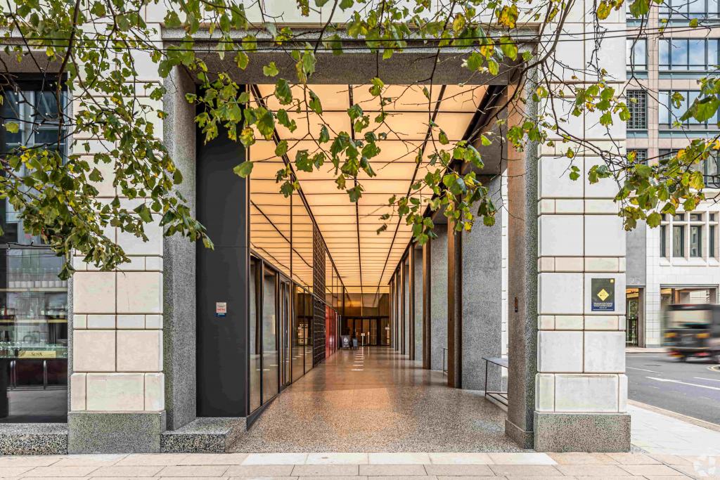 25 Cabot Sq - The Cabot - Office Space for Rent, Canary Wharf, London E14 4QA