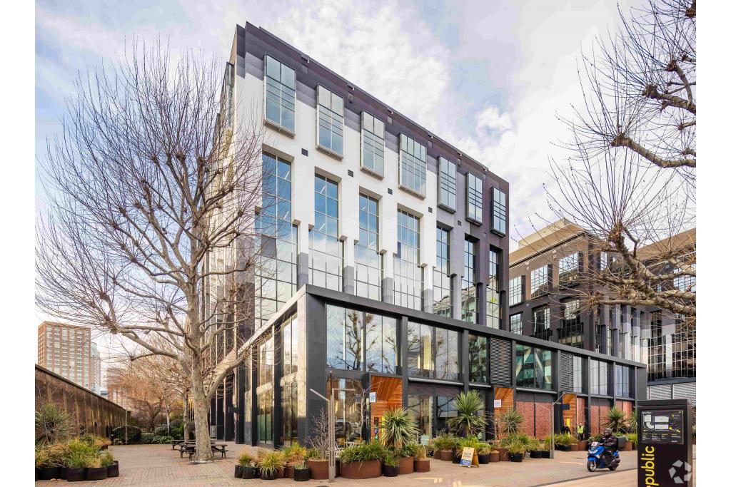 1 Clove Cres - Export Building at Republic - Office Space for Rent, London E14 2BH