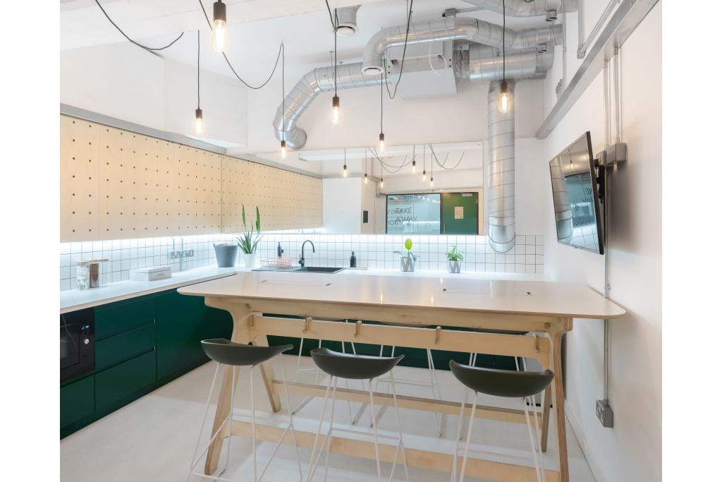 1 Dock Rd - Expressway Office Space for Rent, London E16 1AH