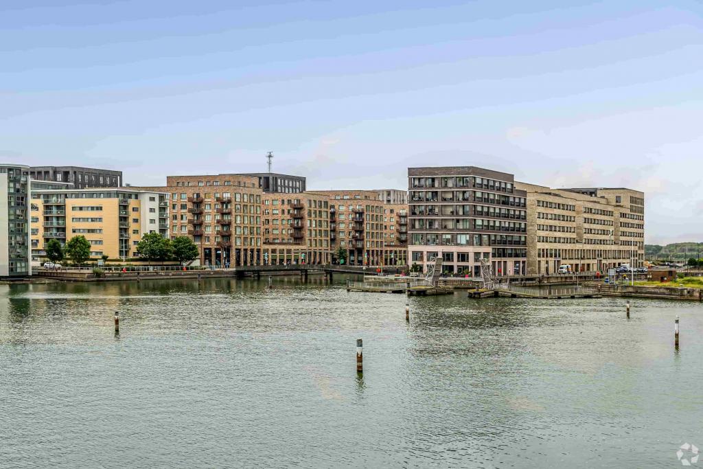 1-18 Lower Dock Walk - Office Space for Rent, London, Greater London E16 2GT