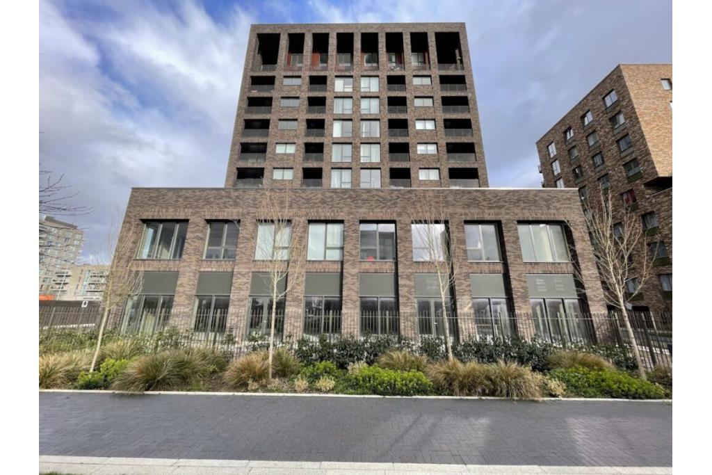 20 Magellan Blvd - Office Space for Rent, London E16 2YA