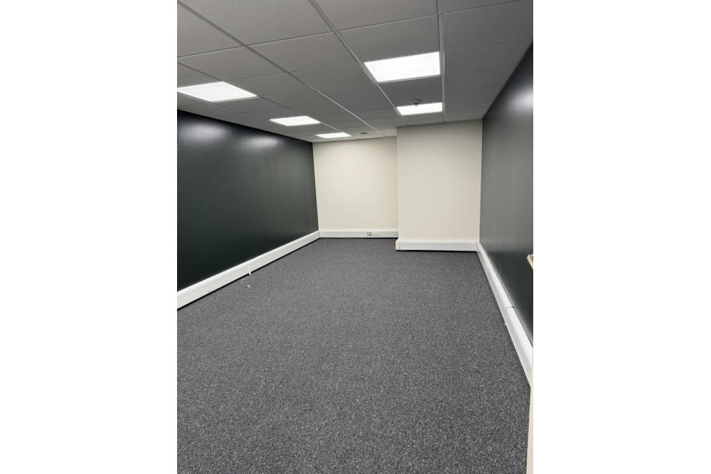 Baltimore Wharf - Shopfront Retail/Residential Unit, London E14 9RB