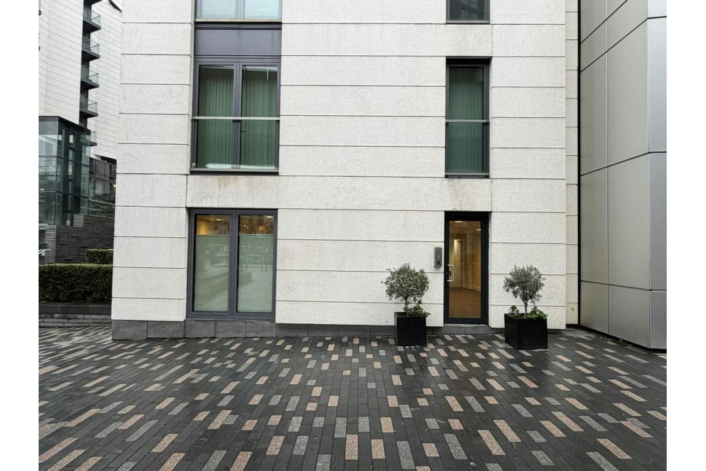 Baltimore Wharf - Shopfront Retail/Residential Unit, London E14 9RB