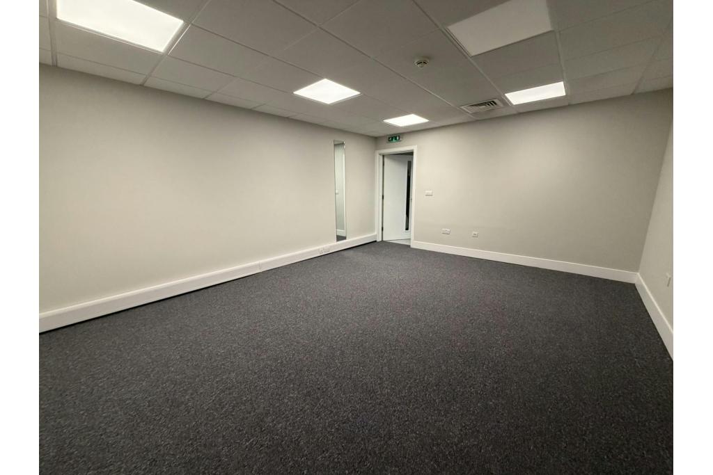 Baltimore Wharf - Shopfront Retail/Residential Unit, London E14 9RB