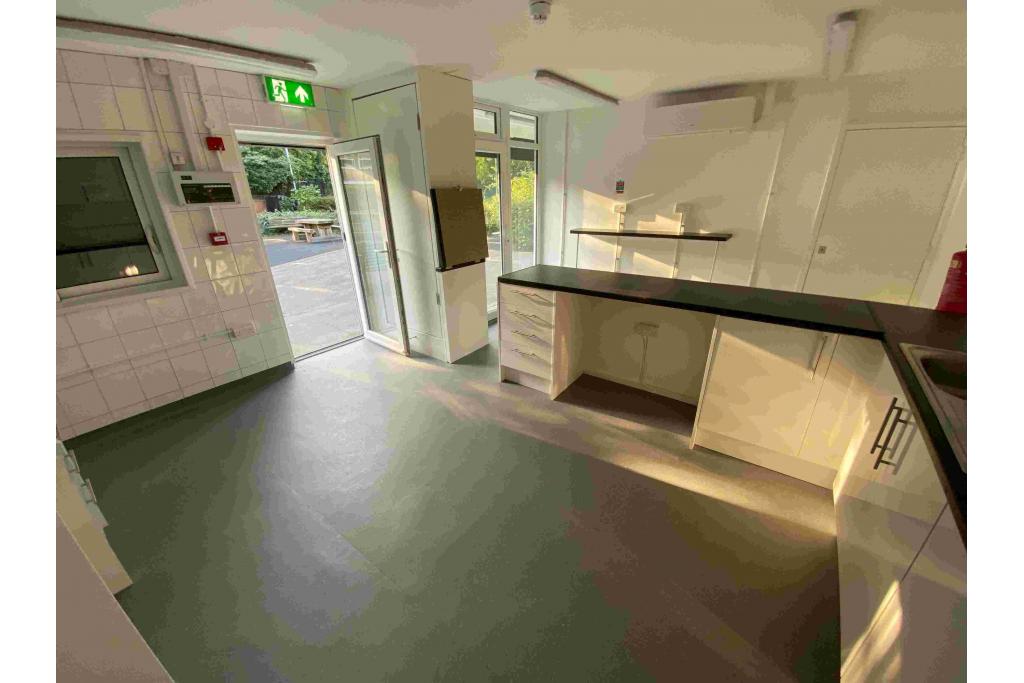 St John's Park Kiosk - Retail Kiosk Space for Rent, London E14 3LN