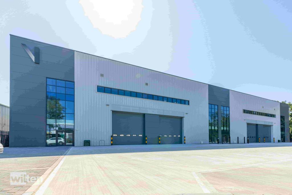 North Crescent - Valor Park 5A Canning Town - Industrial Warehouse Space for Rent, London
