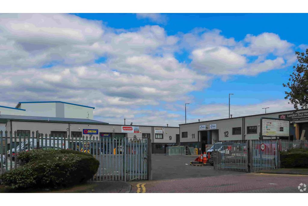 Crescent Court Business Centre - Industrial Warehouse, Canning Town, London E16 4TG
