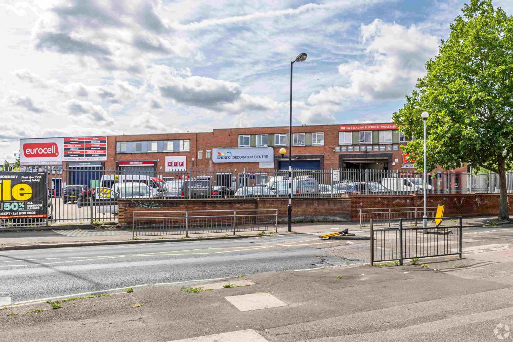 Bermondsey Trading Estate - Industrial Warehouse, Bermondsey, London SE16 3LL