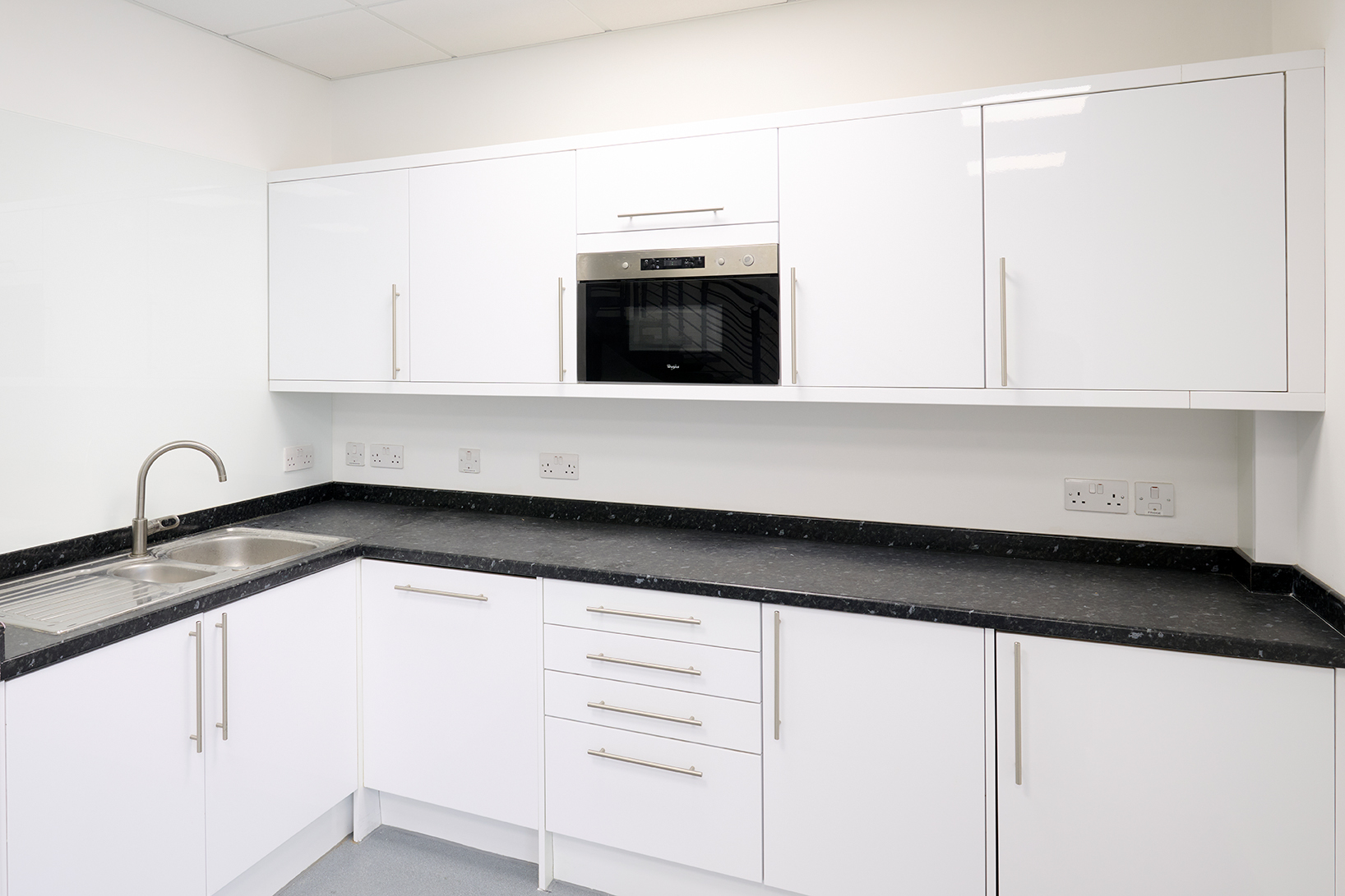 Datapoint Business Centre - Industrial Warehouse, Canning Town, London E16 4SR