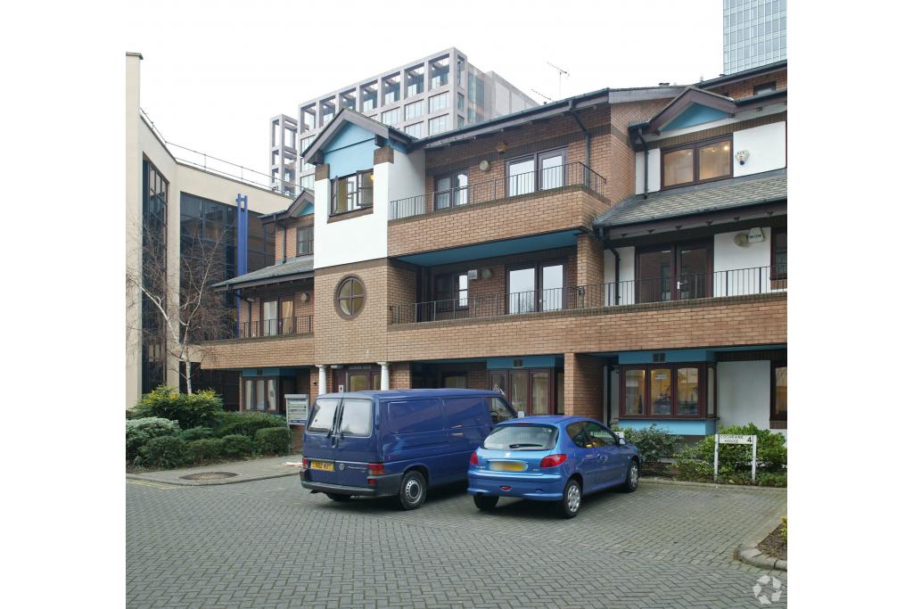 Cochrane House - Office Space, Canary Wharf, London E14 9UD