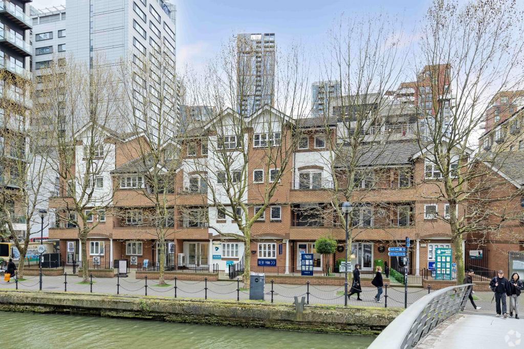 Raleigh House - Office Space, Canary Wharf, London E14 9SN