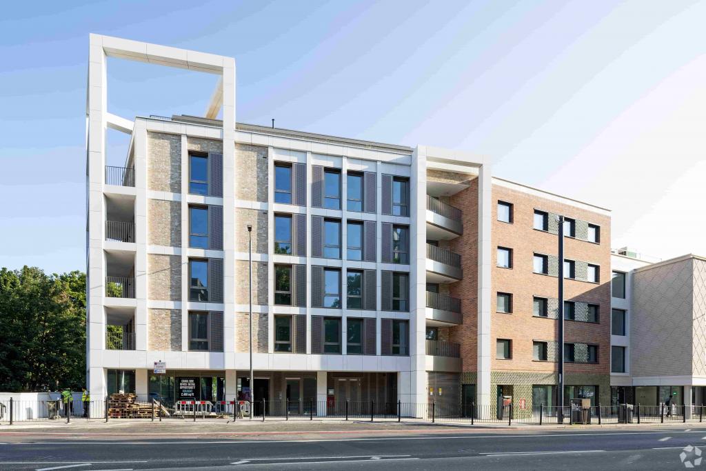 767 Commercial Road - Retail Unit for Rent, Limehouse, London E14 7HG