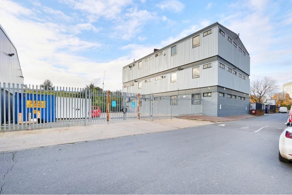 Juno Way - Juno Enterprise Centre Industrial Units, London SE14 5RW