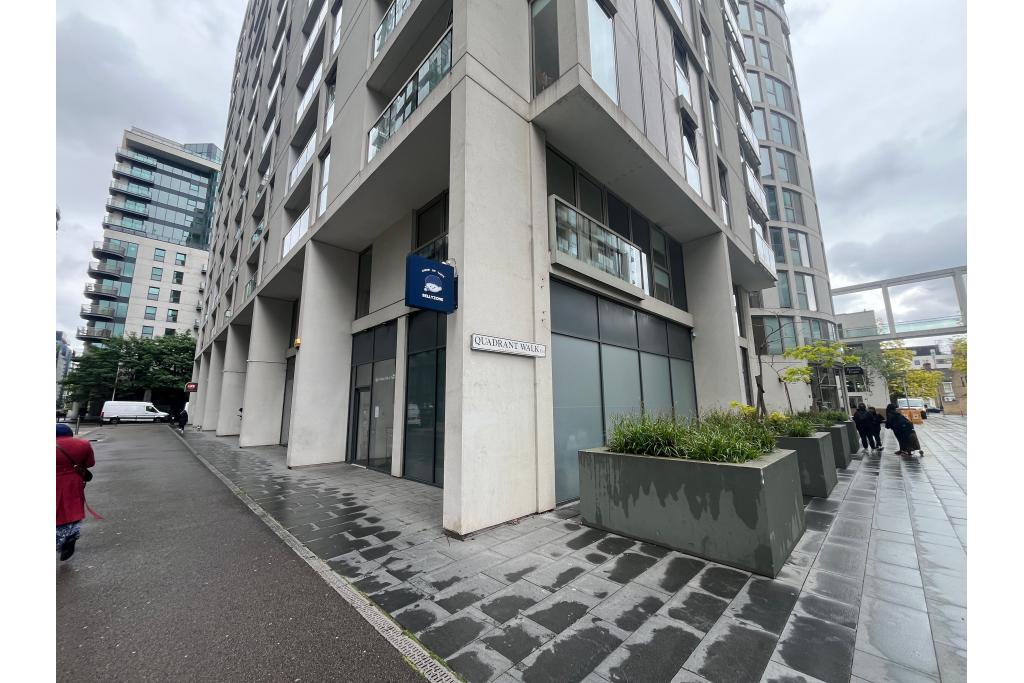 Clarendon Serviced Apartments Lanterns Court - Serviced Apartment, Canary Wharf, London E14 9JP