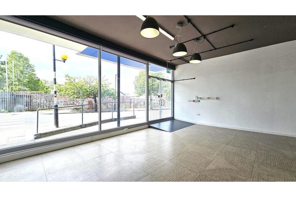 41-75 Consort Rd - Shopfront Retail Unit, Peckham Rye, London SE15 3SS