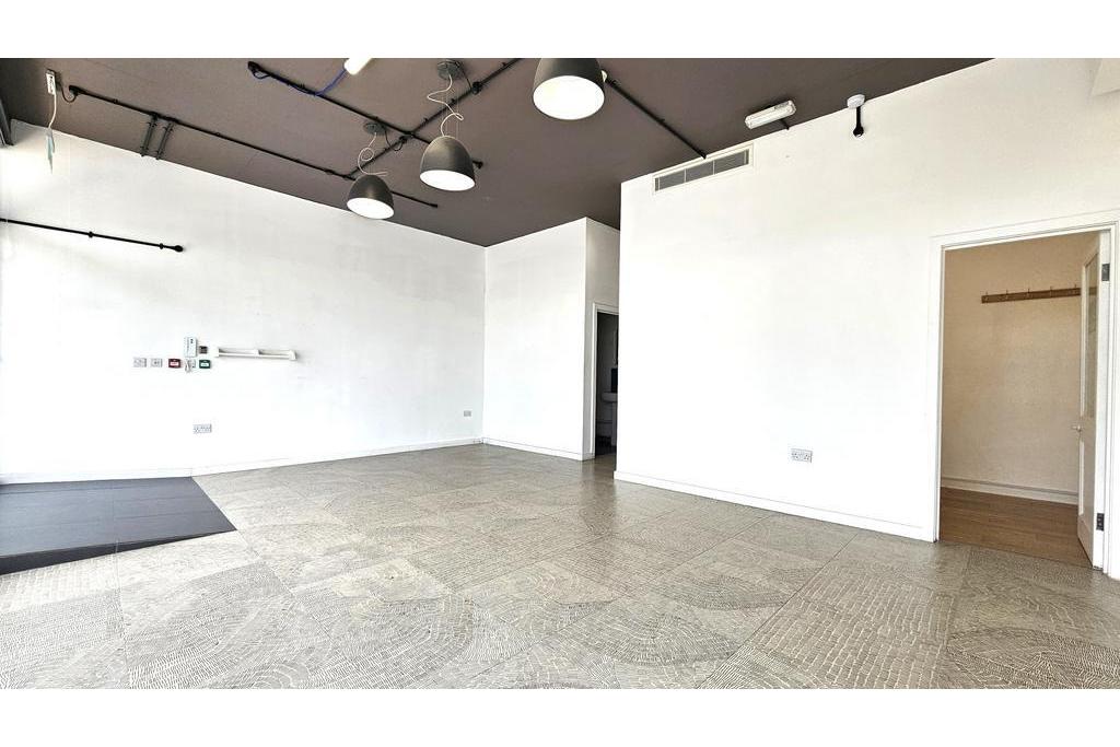 41-75 Consort Rd - Shopfront Retail Unit, Peckham Rye, London SE15 3SS