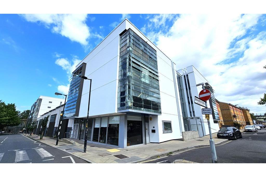 41-75 Consort Rd - Shopfront Retail Unit, Peckham Rye, London SE15 3SS