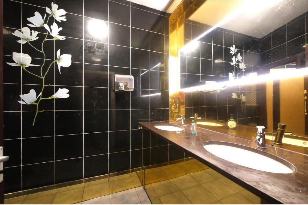 84-90 Leytonstone Rd - Shopfront Retail Unit, Stratford, London E15 1TQ